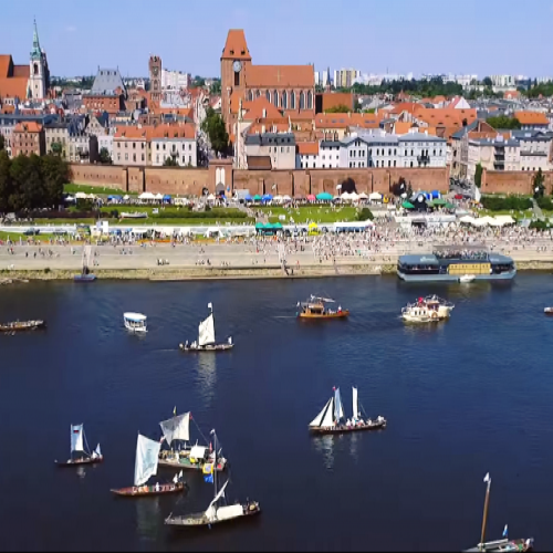 Vistula River Cruises + Walking Tour of the Old Town